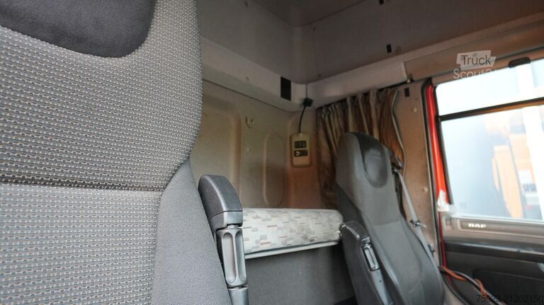 Hazardous substances DAF CF 440 tractor unit