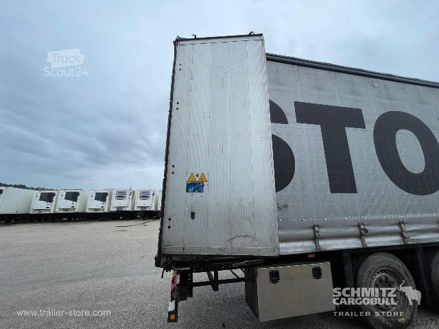 Semi-reboque aberto com lona Schmitz Cargobull Semitrailer Curtainsider Standard
