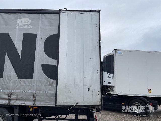 Semi-reboque aberto com lona Schmitz Cargobull Semitrailer Curtainsider Standard