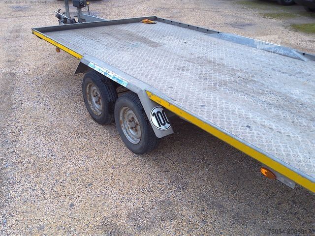 Autotransporter Anhänger  SCHARFEN *TIEFLADER