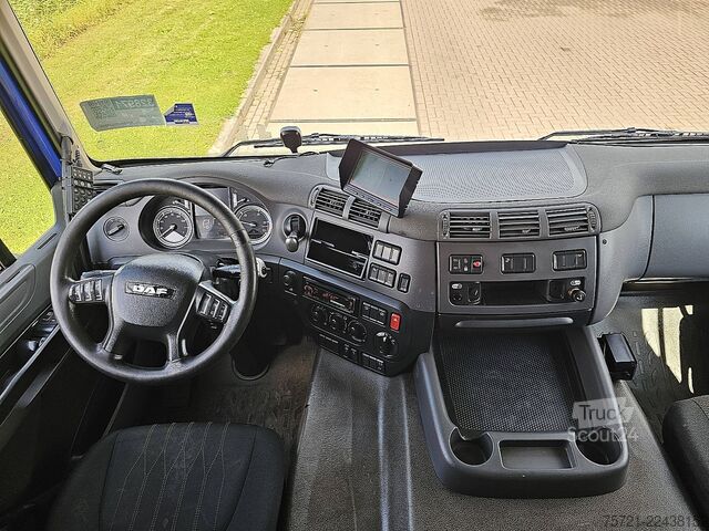 Bőrönd DAF CF 400 TAILLIFT