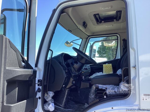 Lastbil med specialbygget lad Ford Ford 4x2 Road 1833 Daycab