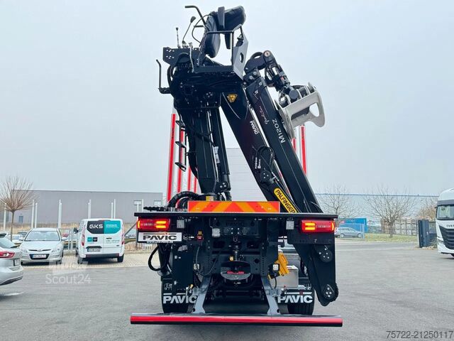 Timber transporter MAN TGS 26.520 6x4-4 BL Schemel Epsilon M120Z96 Kran