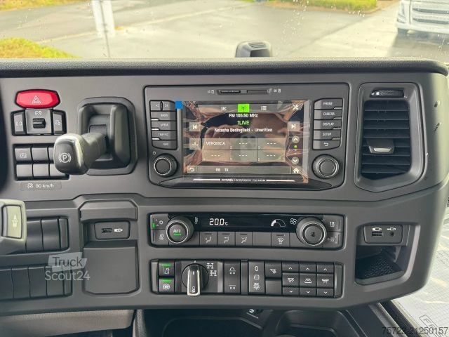 Logging truck SCANIA R590 6x4 Kurzholz Kran und Schemel nach Wahl