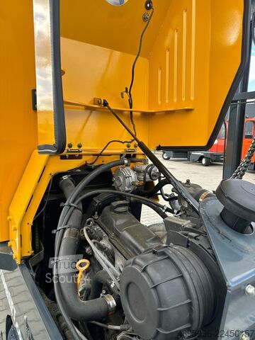 четирипосочен мотокар Combilift C2500 / Compact / Wide positioner