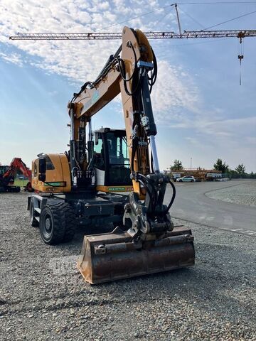 Riteņu ekskavators Liebherr A 920 Litronic
