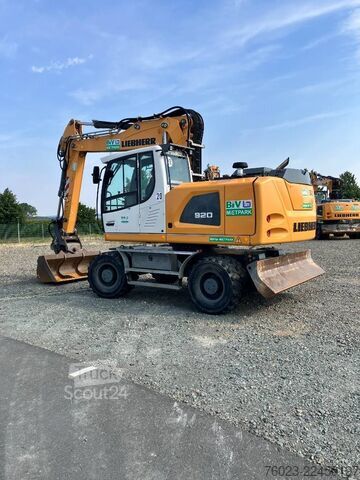 Riteņu ekskavators Liebherr A 920 Litronic