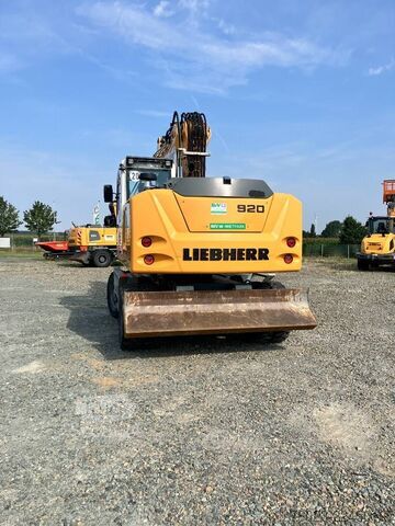 Riteņu ekskavators Liebherr A 920 Litronic