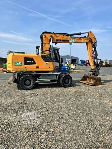 Riteņu ekskavators Liebherr A 920 Litronic