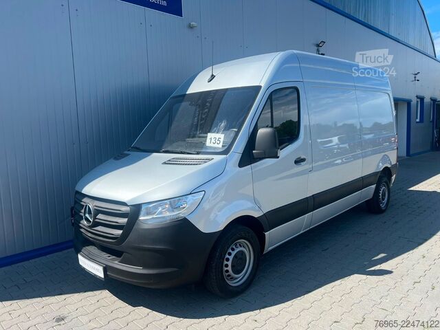 Dodávka s vysokou strechou MERCEDES-BENZ Sprinter 215 9G-TR HOCH+LANG KLIMA 3-SITZ KAMERA