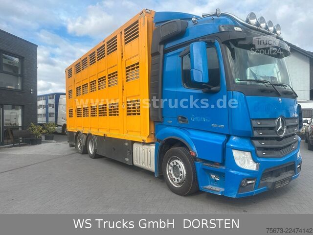 Camião para gado MERCEDES-BENZ Menke 3 Stock Tränke Lüfter