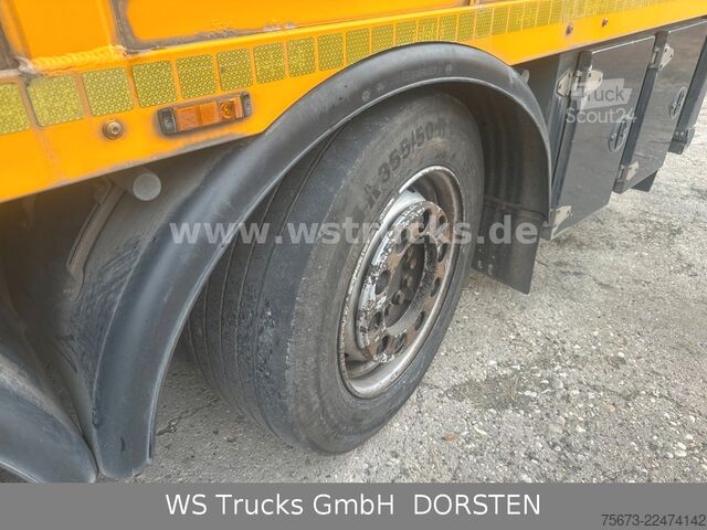 Camião para gado MERCEDES-BENZ Menke 3 Stock Tränke Lüfter
