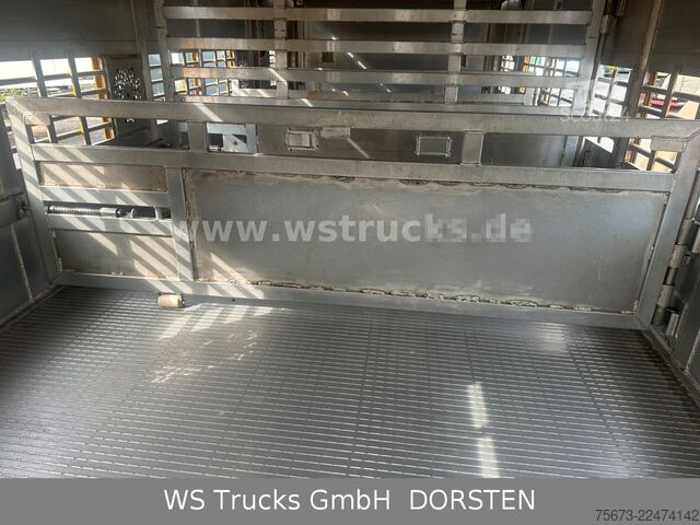 Camião para gado MERCEDES-BENZ Menke 3 Stock Tränke Lüfter