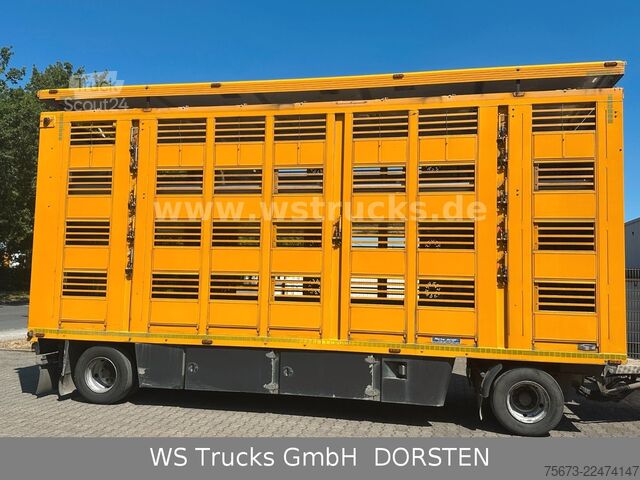 Atrelado de transporte de cavalos MENKE-JANZEN 4 Stock Tränke Lüfter durchladen