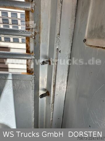 Atrelado de transporte de cavalos MENKE-JANZEN 4 Stock Tränke Lüfter durchladen