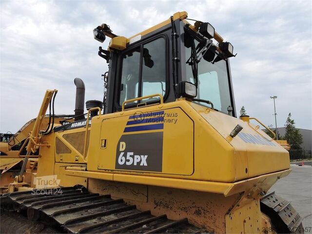 Apisonadora KOMATSU D65 PX ripper available
