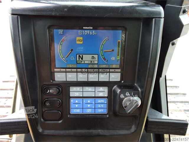 Apisonadora KOMATSU D65 PX ripper available