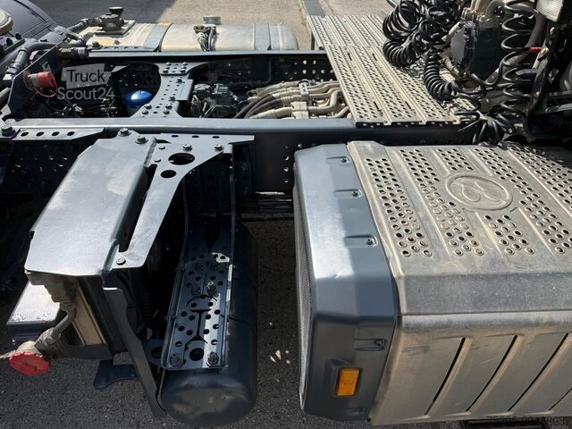Úžitkové vozidlo Mercedes-Benz Actros 1853 4x4 HAD Kipphydraulik Retarder TÜV