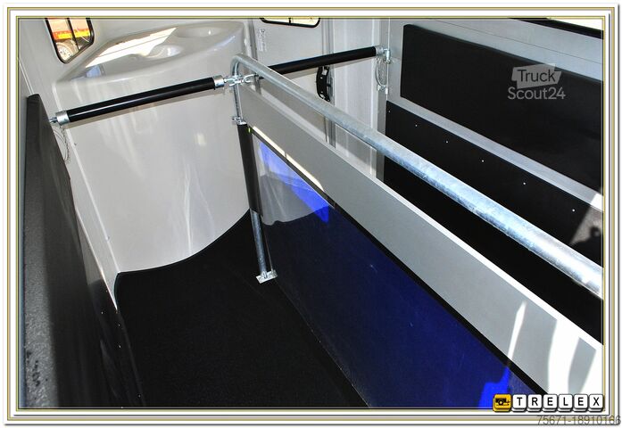 Remolque para caballos Cheval Liberté Gold 3 Premium Sattelkammer Aluräder