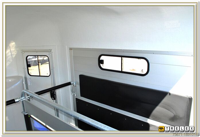 Remolque para caballos Cheval Liberté Gold 3 Premium Sattelkammer Aluräder