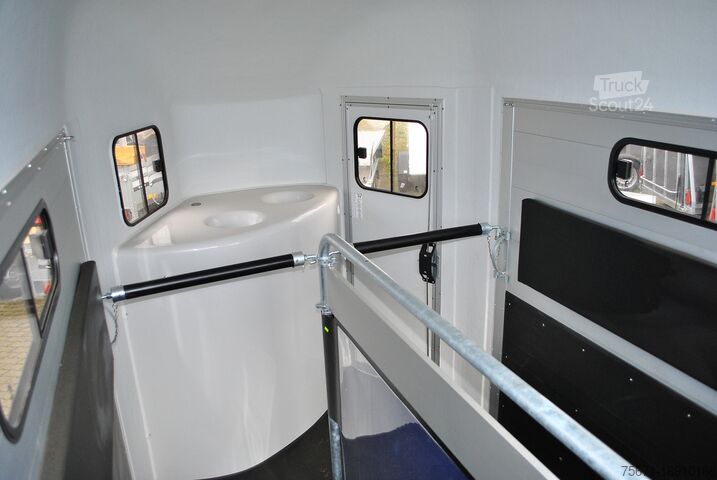 Remolque para caballos Cheval Liberté Gold 3 Premium Sattelkammer Aluräder