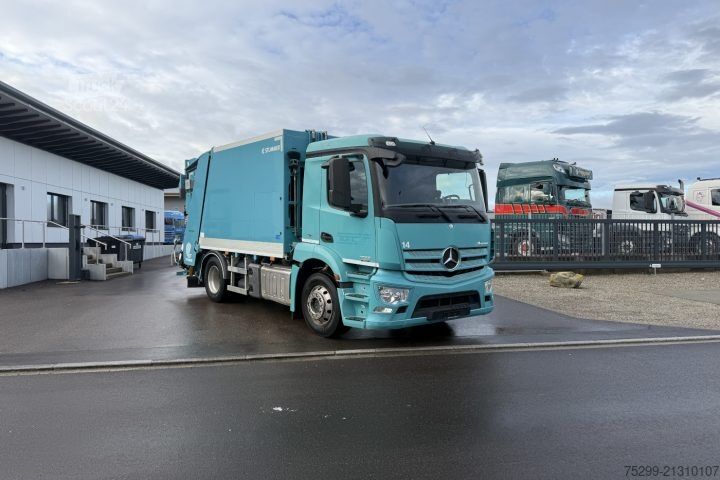 Camion à ordures Mercedes-Benz Atego 1833 4x2 Stummer / Swiss-Vehicle
