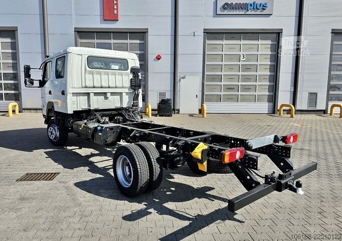 Lastbilchassis Fuso Canter 6C18 Doka 4x4