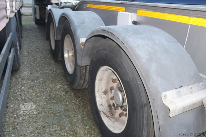 Semiremorcă cu caroserie interschimbabilă Menci semirimorchio ribaltabile 20 piedi 3assi