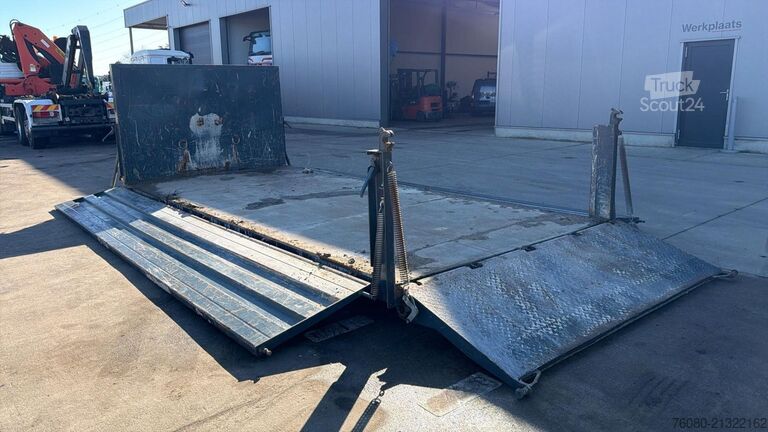 Afrolcontainer HOOK CONTAINER HAAKCONTAINER (MET OPRIJRAMP / 5.50 X 2.45 X 0...