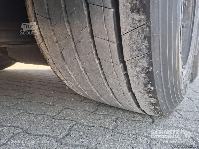 Otevřený návěs s plachtou Kögel Curtainsider Mega