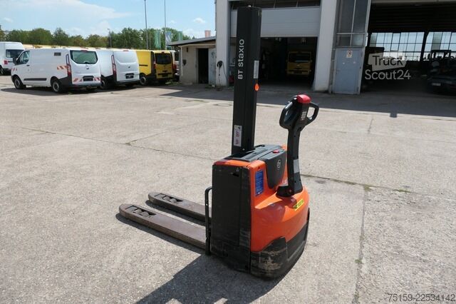 Hochhubwagen bt SWE 080L Batterie 22/2022