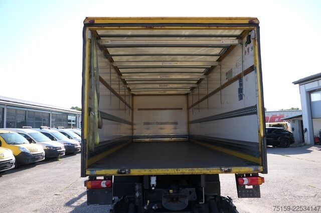 Vrachtwagen met bakwagen iveco EuroCargo ML 120 E 28 AHK LBW