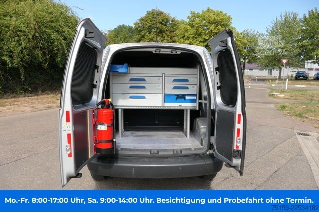 Kastenwagen VW Caddy 2.0 TDI 4Motion Flügeltür Regaleinbau Standheizung COC Parktronic