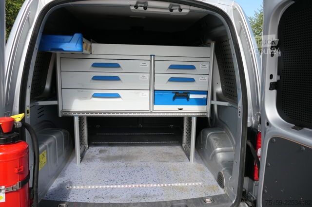 Kastenwagen VW Caddy 2.0 TDI 4Motion Flügeltür Regaleinbau Standheizung COC Parktronic