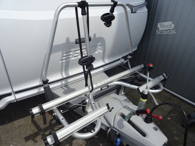 Путешествующий автоприцеп (туристический караван) Eriba Nova 445