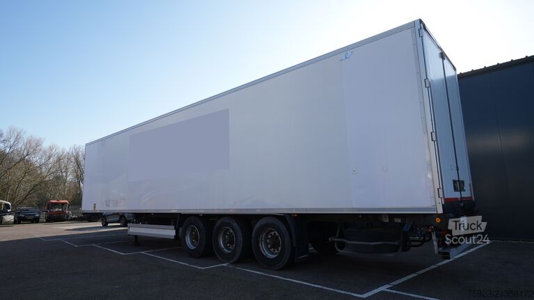 النقل المبرد / المجمد LAMBERET 3 Axle frigo trailer with CARRIER VECTOR 1950 MT