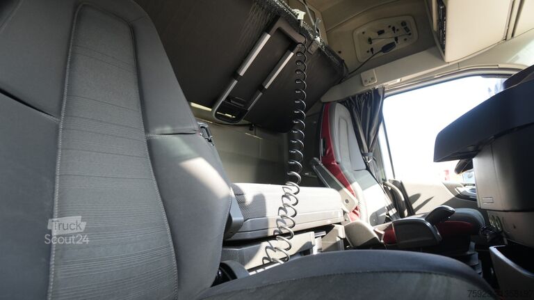 MTS standard Volvo FH 500 Globetrotter XL i-park cool tractor unit