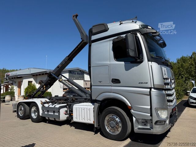 Kampós konténerszállító teherautó MERCEDES-BENZ Arocs 2548 Hydrodrive 4x4 Abrollkipper Meiller