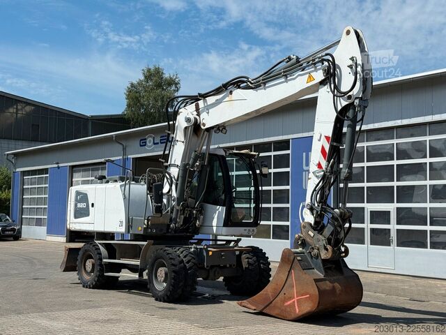 Pelle sur pneus LIEBHERR A 920 Litronic Mobilbagger *10.932h
