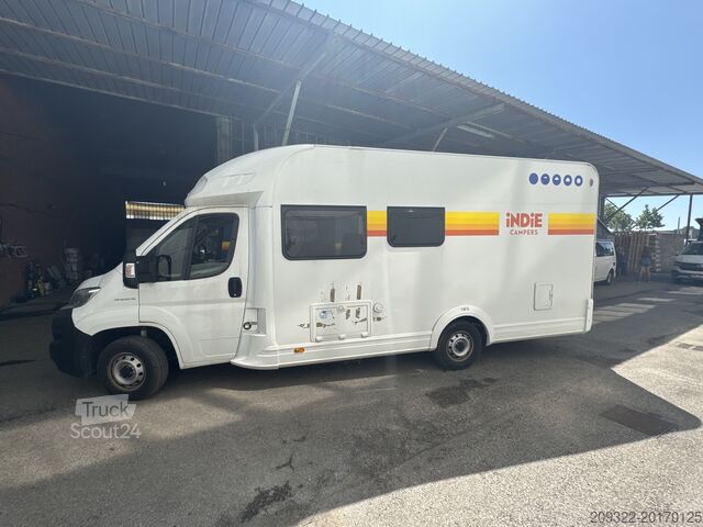 Autocameră semiintegrată Fiat Ducato Carasuite 650 MF 5| 5 Posti| Semintegrato |Completamente Accessoriat
