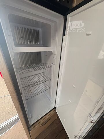 Autocameră semiintegrată Fiat Ducato Carasuite 650 MF Semintegrato | Completamente Attrezzato