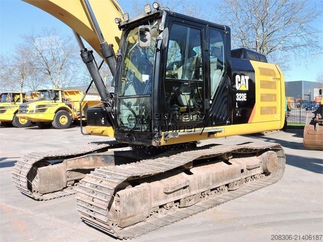 Kettenbagger CATERPILLAR 323E