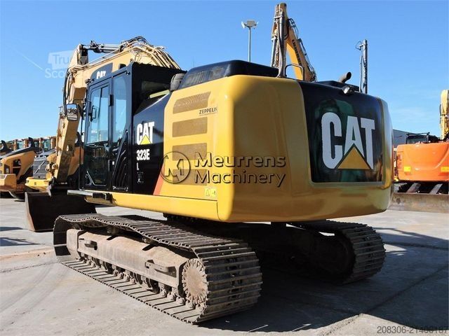 Kettenbagger CATERPILLAR 323E