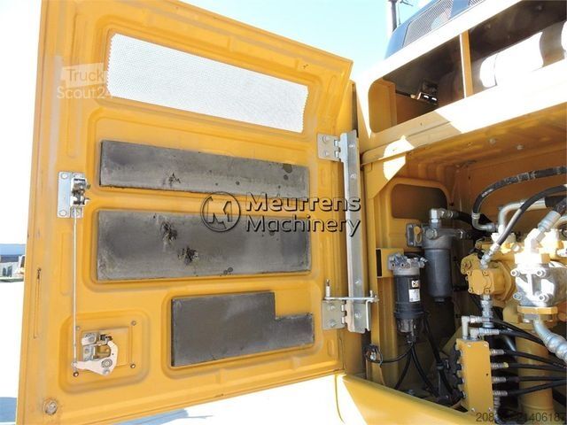 Kettenbagger CATERPILLAR 323E