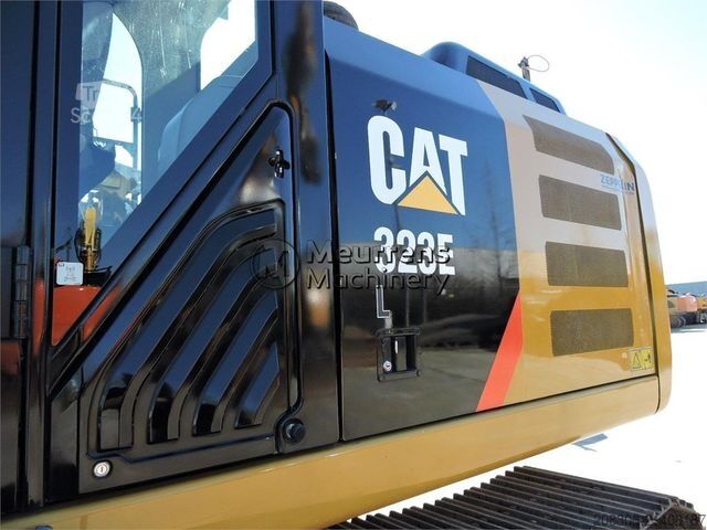 Kettenbagger CATERPILLAR 323E
