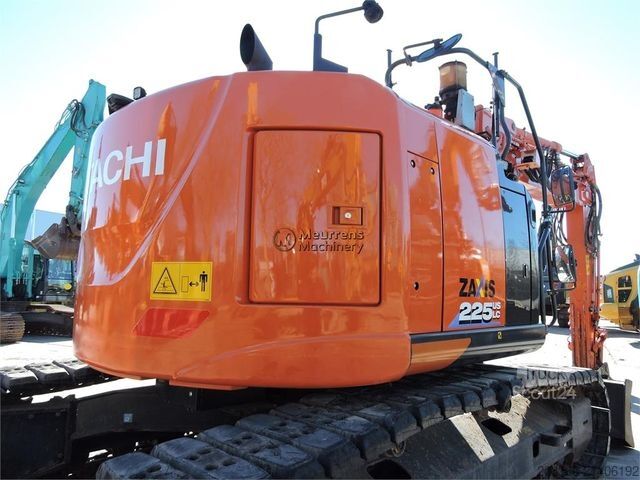 Excavatrice à chaînes HITACHI ZX225
