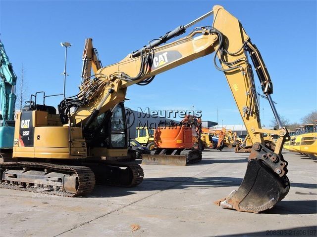Kettenbagger CATERPILLAR 325FL