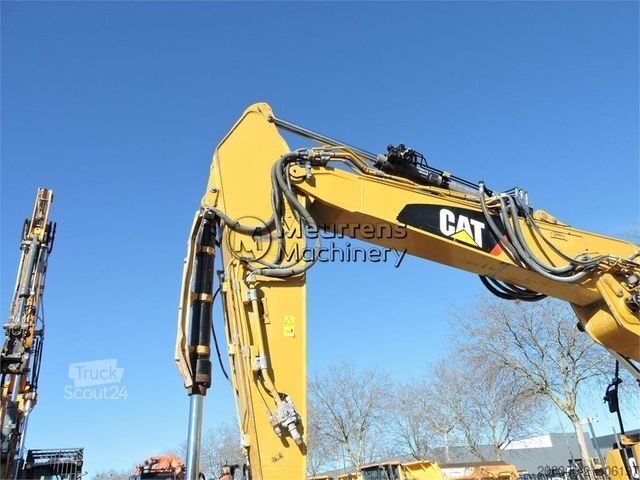 Kettenbagger CATERPILLAR 325FL