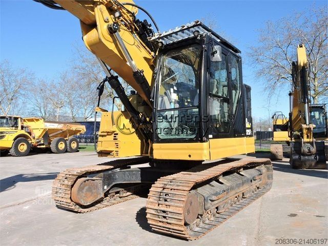 Kettenbagger CATERPILLAR 325FL