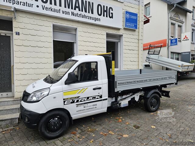 Transporter z wywrotką Piaggio 